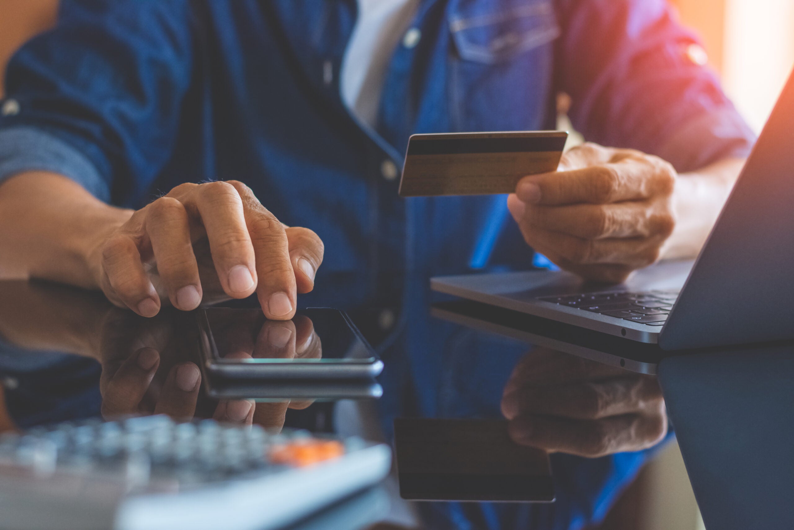 a man using his business credit card