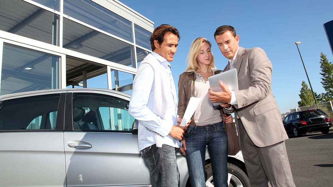 How to Run a Used Car Dealership